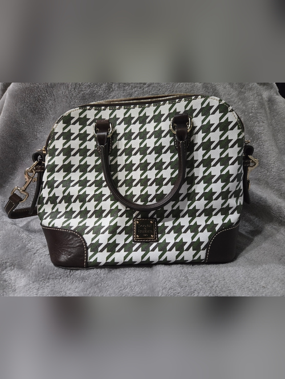 Dooney And Bourke Stylish Green Houndstooth Satchel Handbag